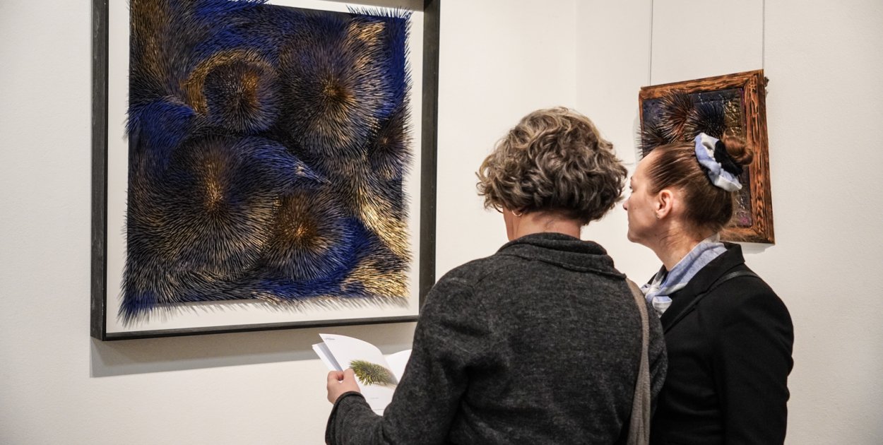 W cieniu światła. Nowa wystawa w Galerii Zamek w Szczecinku