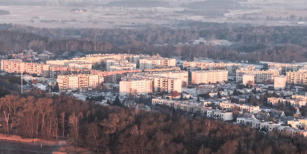 Mróz i pompy ciepła. Mieszkańcy byli bez ciepłej wody na Lwowskiej