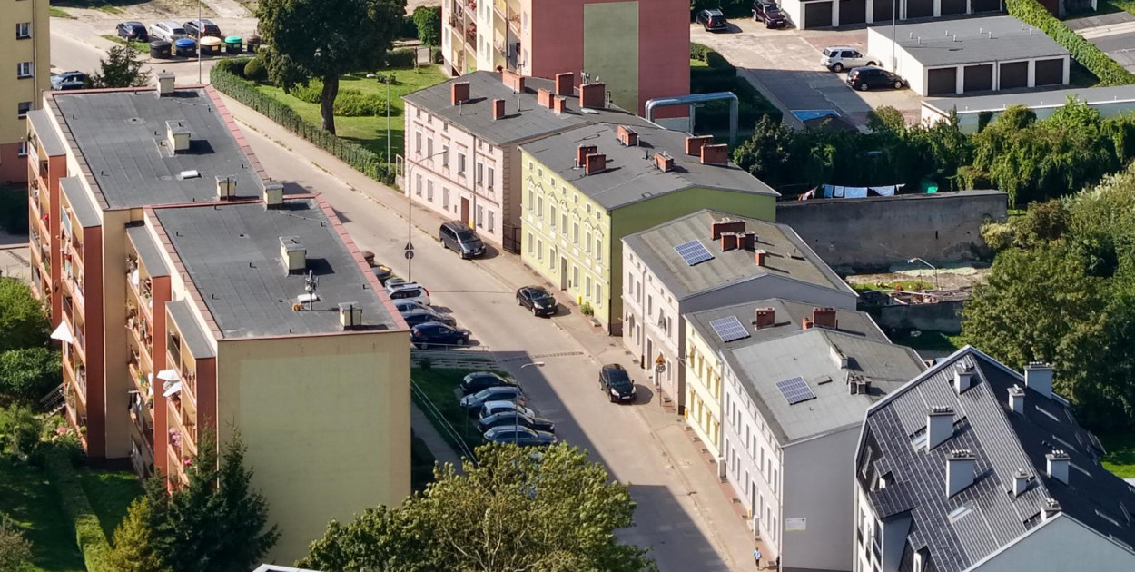 Prezes ZGM o sprzedaży mieszkań, czynszach i planach budowy bloku.