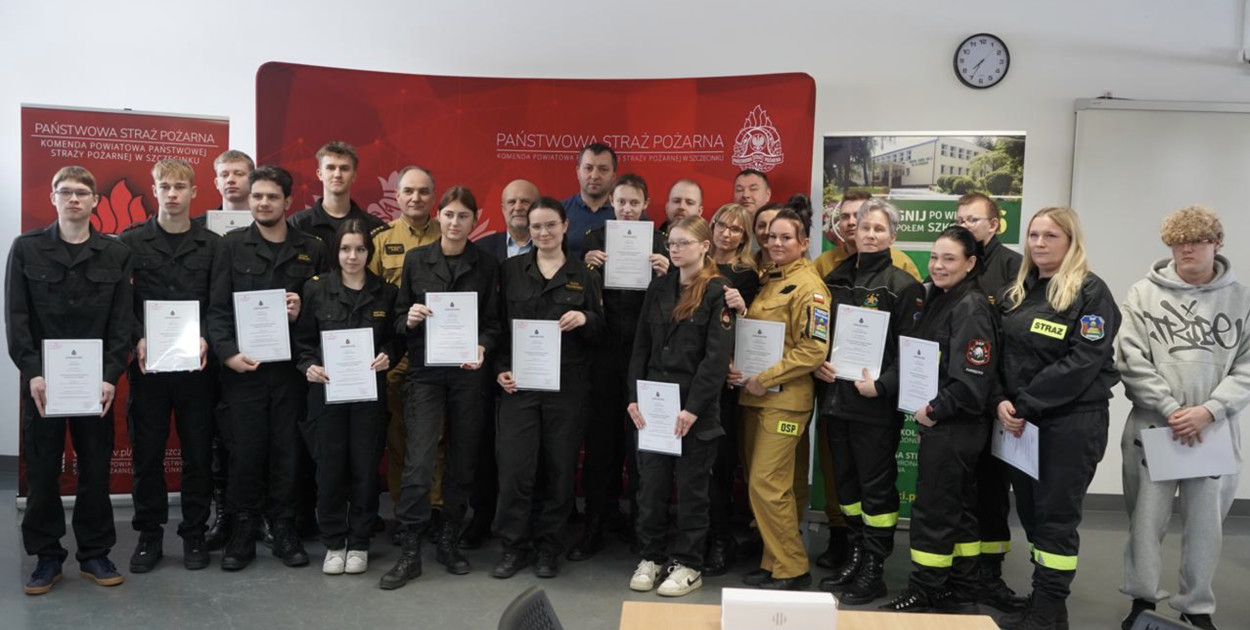 Z uczniów w strażaków. Oni już ukończyli kurs OSP