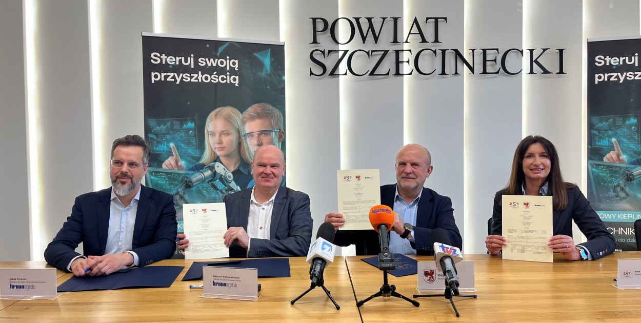 Technik automatyk w ZST. Kronospan obejmuje patronat