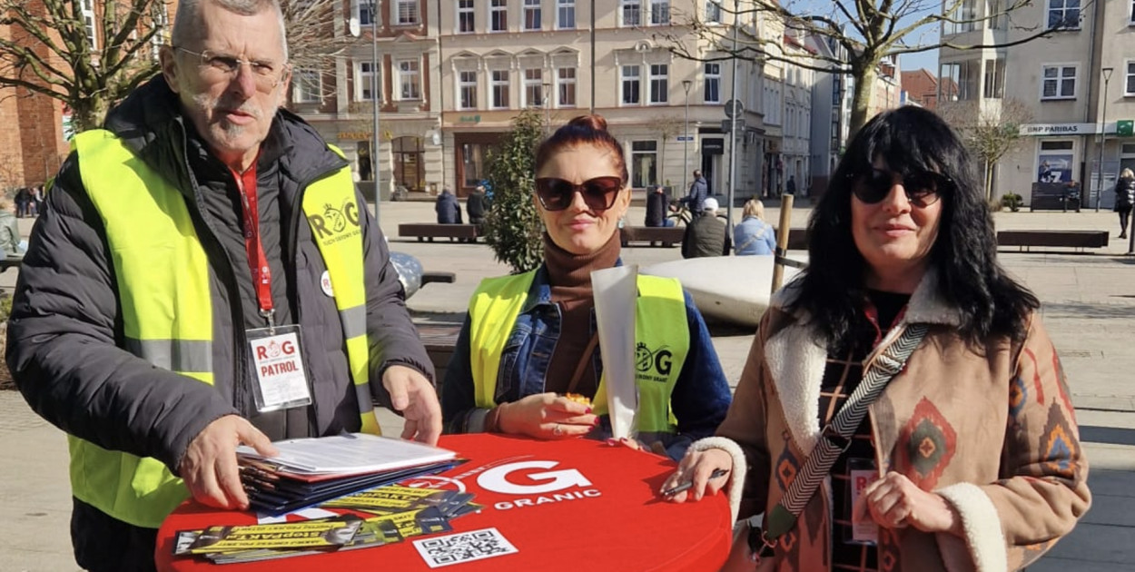Akcja #StopPAKT w Szczecinku. Zbierają podpisy